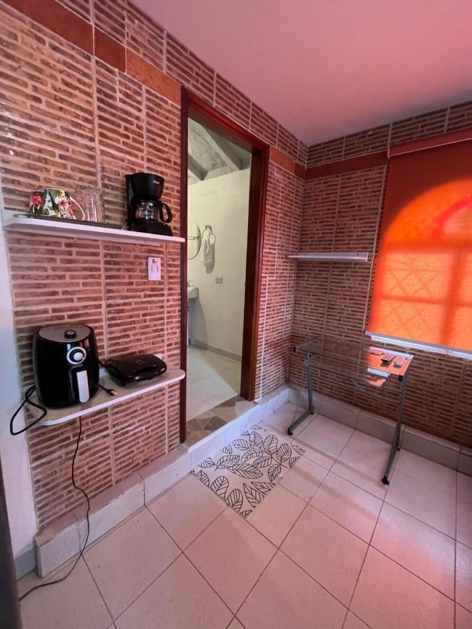 Habitacion Con Entrada Independiente Cerca Al Centro Historico Cartagena  Exterior foto