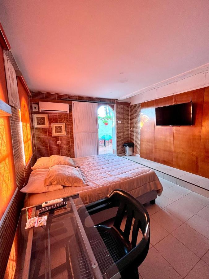 Habitacion Con Entrada Independiente Cerca Al Centro Historico Cartagena  Exterior foto